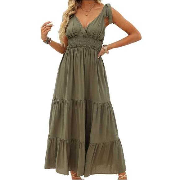 🌟 Women's Tiered Sleeveless Army Green Maxi Dress, Size Small - Picture 11 of 11